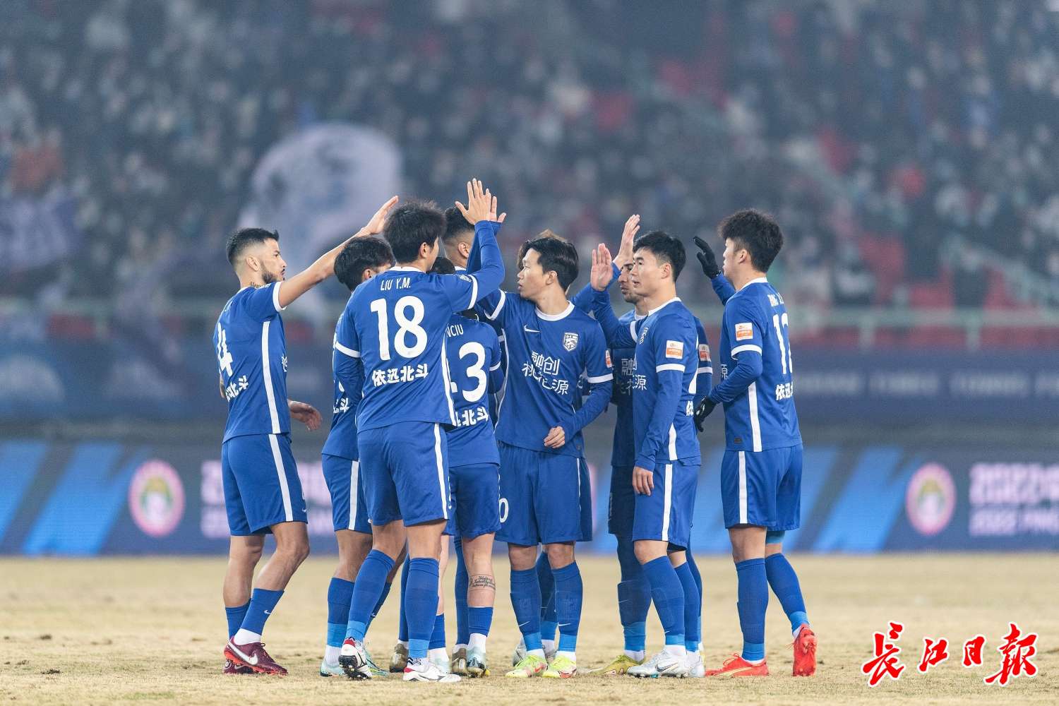 中超亚冠赛场暴露防守进攻问题，学习日韩足球经验寻求突破